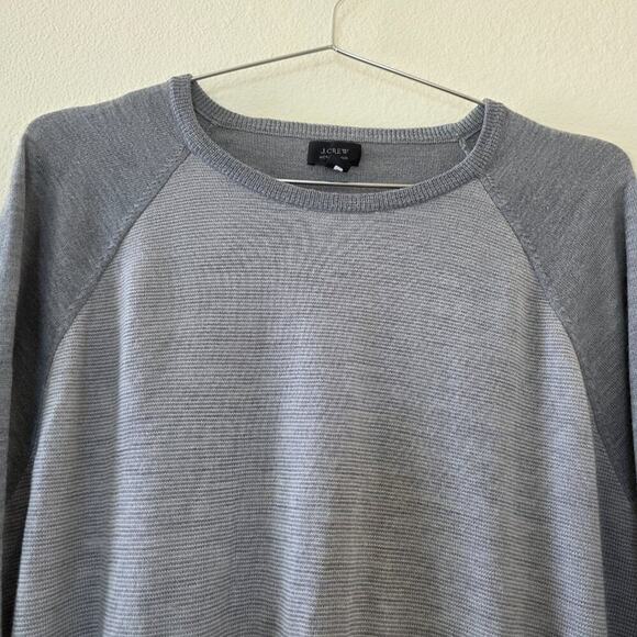 J Crew Gray Merino Wool Sweater Unisex Large L Long Sleeve Lightweight Crewneck - Picture 2 of 12
